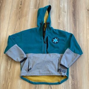 Fleece with Salmon Sisters Patch